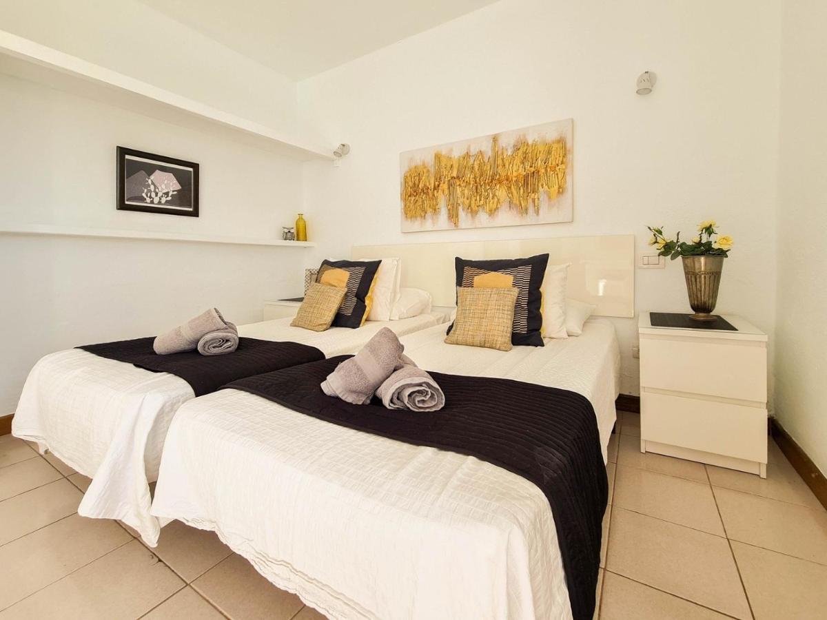 Stunning Sea View Villa With 6 Bedrooms & Heated Pool - Villa Renaissance 普拉亚布兰卡 外观 照片