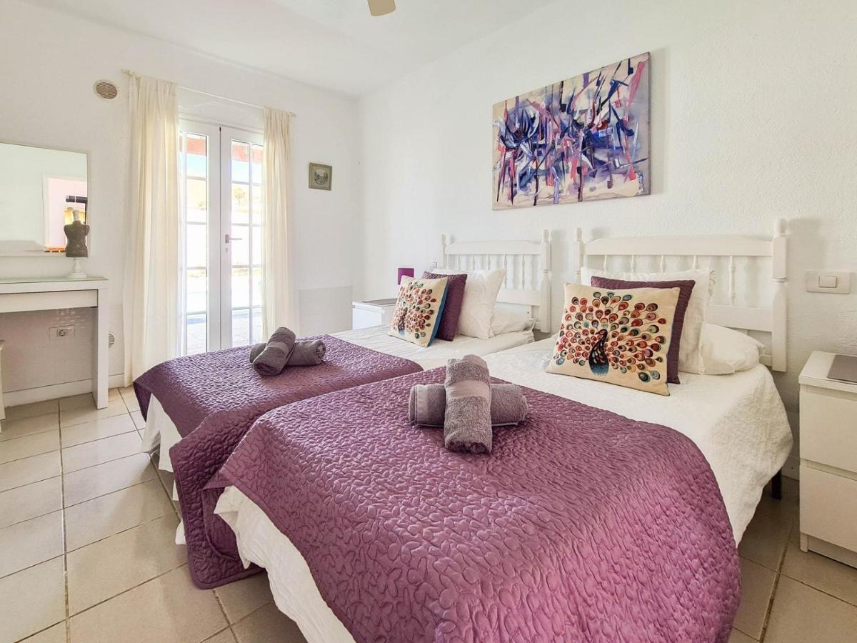 Stunning Sea View Villa With 6 Bedrooms & Heated Pool - Villa Renaissance 普拉亚布兰卡 外观 照片