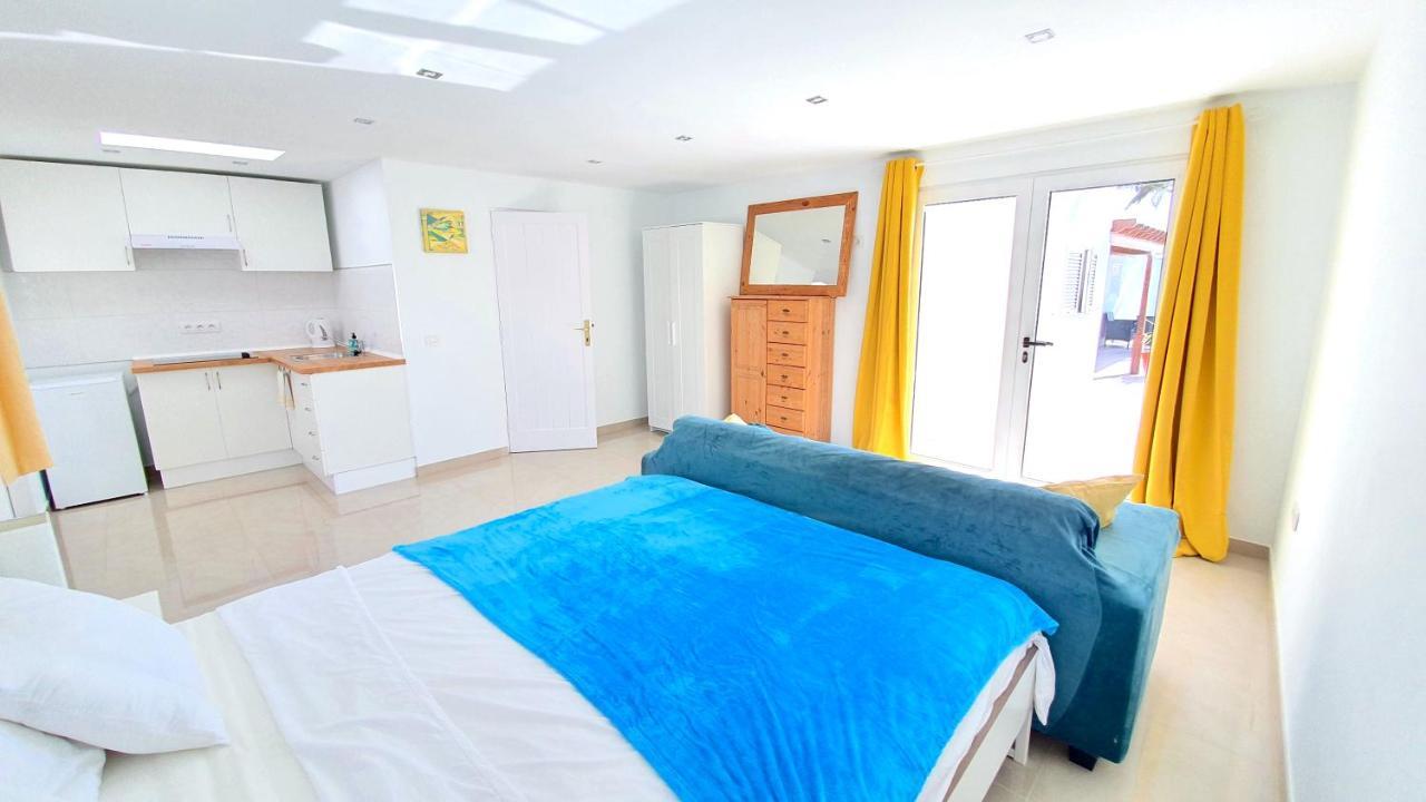 Stunning Sea View Villa With 6 Bedrooms & Heated Pool - Villa Renaissance 普拉亚布兰卡 外观 照片
