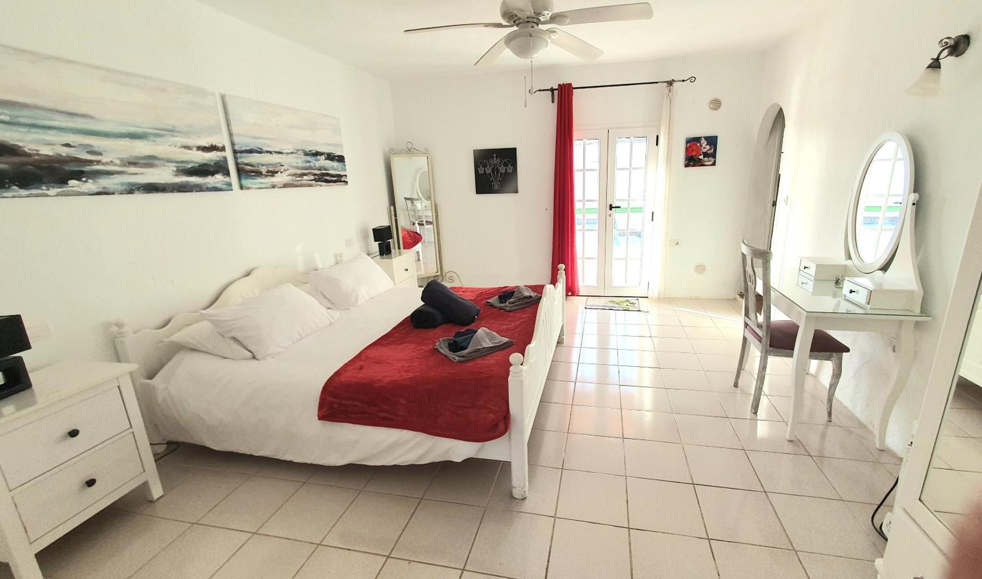 Stunning Sea View Villa With 6 Bedrooms & Heated Pool - Villa Renaissance 普拉亚布兰卡 外观 照片