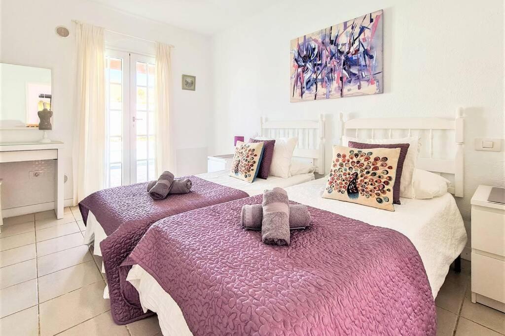 Stunning Sea View Villa With 6 Bedrooms & Heated Pool - Villa Renaissance 普拉亚布兰卡 客房 照片