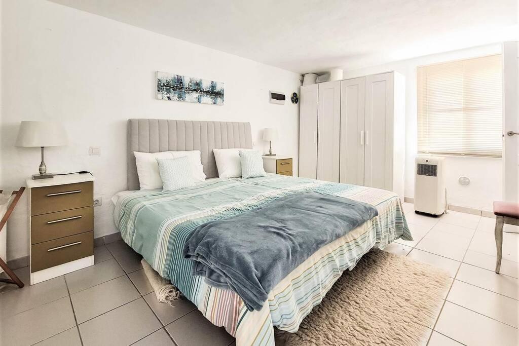 Stunning Sea View Villa With 6 Bedrooms & Heated Pool - Villa Renaissance 普拉亚布兰卡 客房 照片