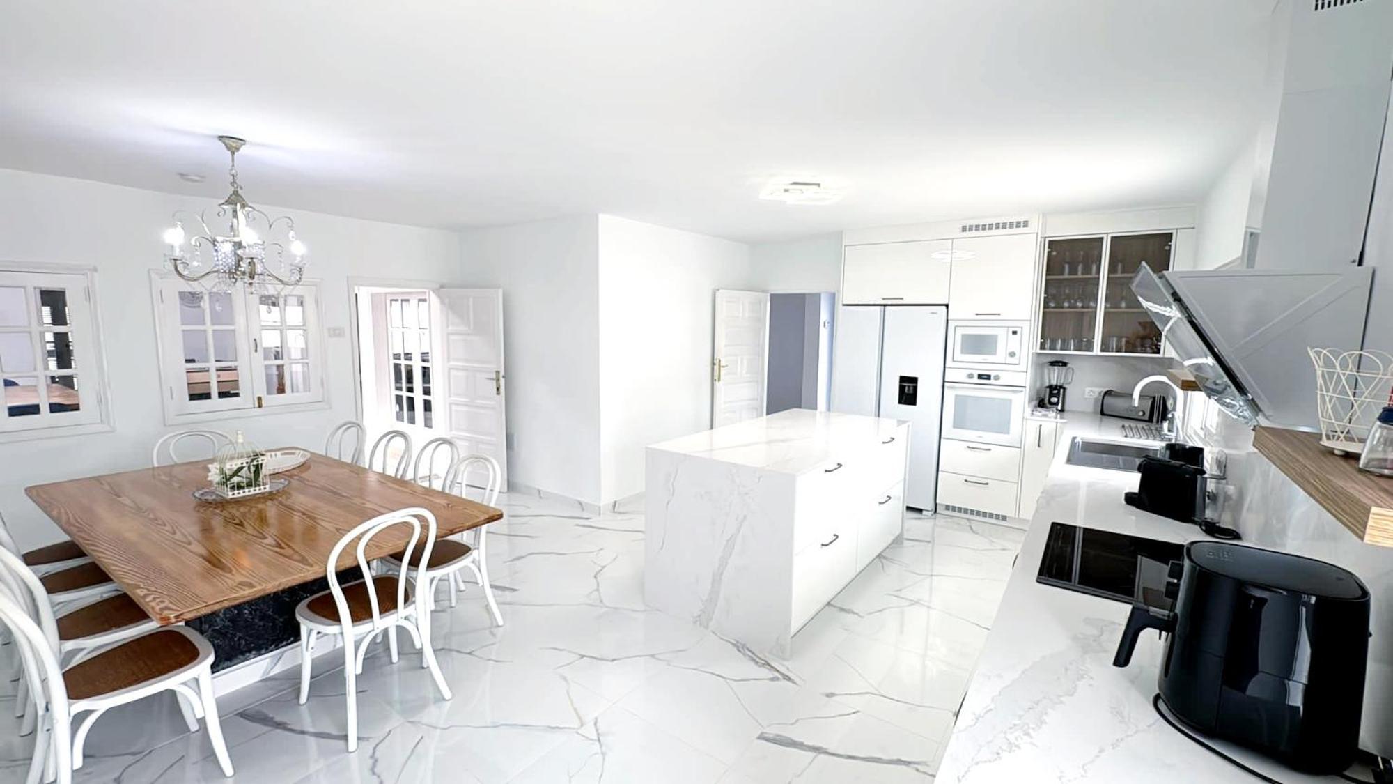 Stunning Sea View Villa With 6 Bedrooms & Heated Pool - Villa Renaissance 普拉亚布兰卡 外观 照片